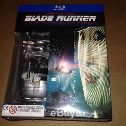 BLADE RUNNER 30th Anniversary Collector's Edition with spinner replica