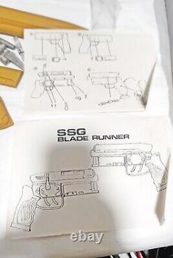 Blade Runner SSG Deckard Blaster 1/1 Resin Model Unassembled boxed from japan