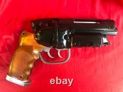 Richard Coyle Blade Runner Blaster replica prop early 1st edition
